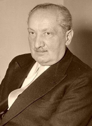MARTIN HEIDEGGER