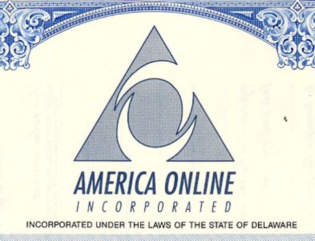 Comienza a utilizarse la Internet como medio para la Educación a Distancia