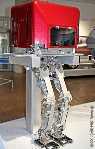 Robot E4, creado por Honda.