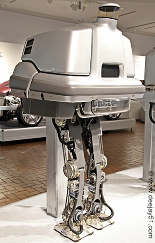 Robot E5, creado por Honda.