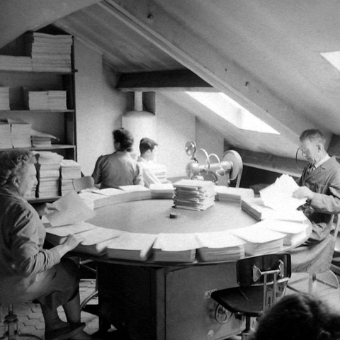 Creación Centre Nacional d’ Enseignement par Correspondence