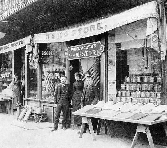 Primera tienda de descuento