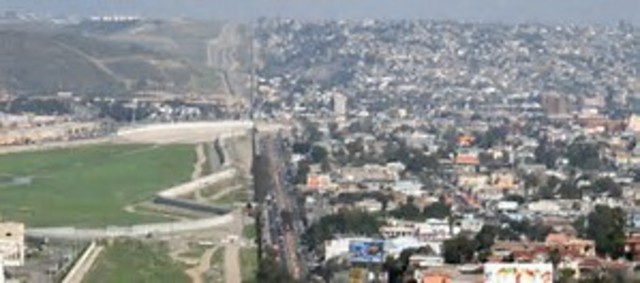 1970 -1982 Produccion manufacturera a la dependencia petrolera