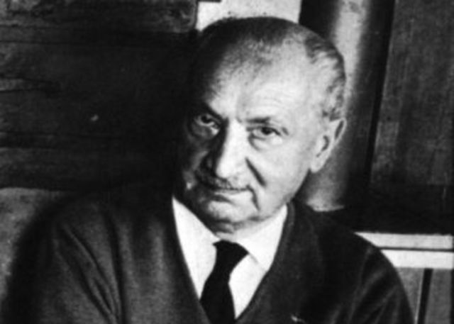 MARTÍN HEIDEGGER