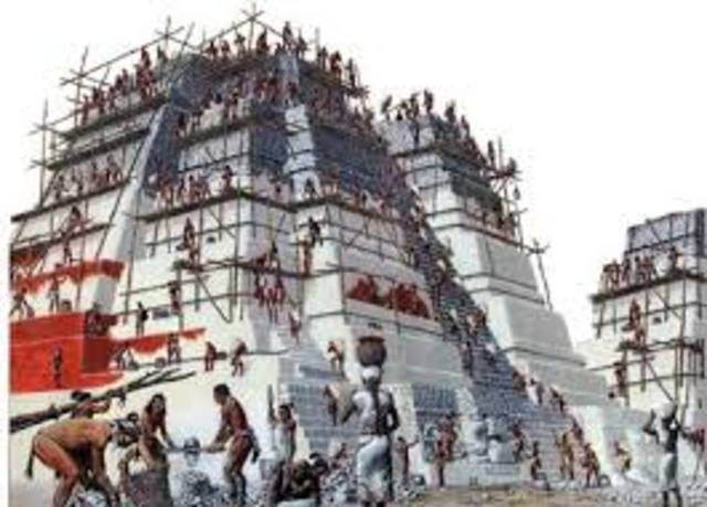 construcción de gigantescas pirámides.