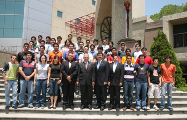 Nace la carrera Ingeniería en Aeronáutica en la UANL