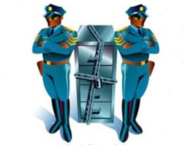 Señalan que la información a que se refiere la vida privada y los datos personales será protegida en los términos y con las excepciones que fijen las leyes