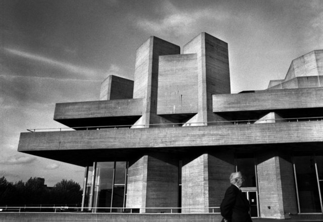 ARQUITECTURA BRUTALISTA