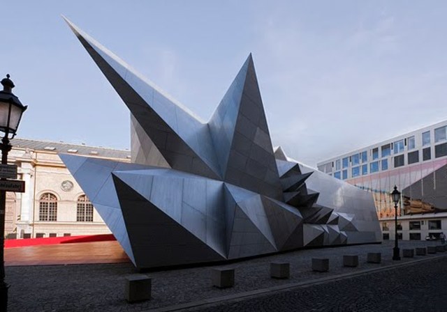 ARQUIECTURA DESCONTRUCTIVISTA