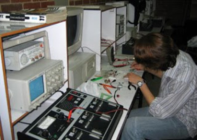 1era Etapa Mecatrónica (Surgimiento de la Palabra Mecatrónica