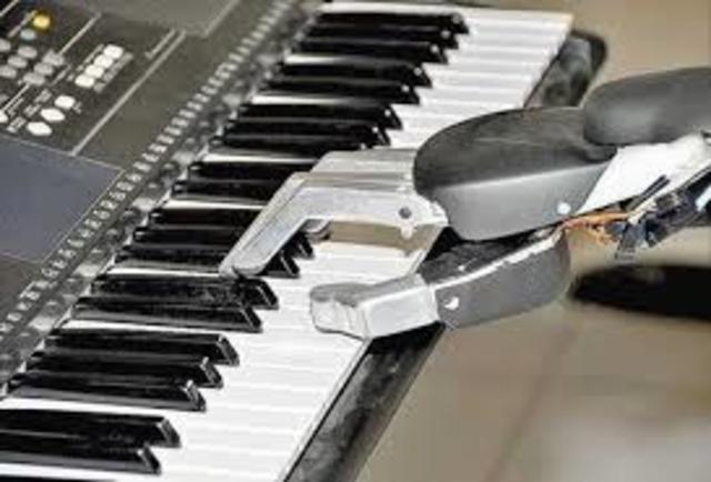 Desarrollan en IPN el robot pianista más evolucionado hasta hoy