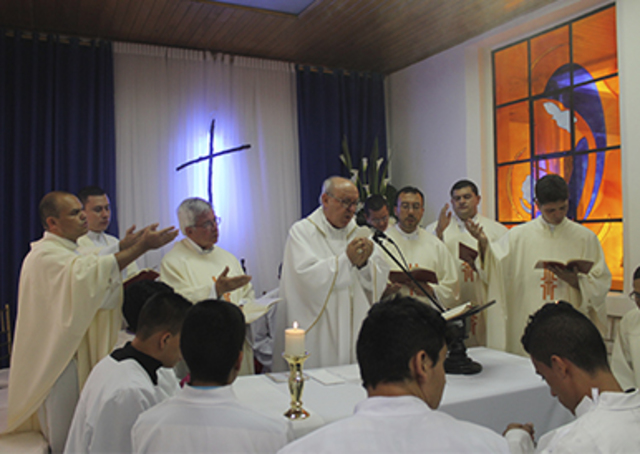 Llegan los Eudoistas Al continente