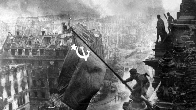 Socialismo na Rússia: Bolcheviques X Mencheviques