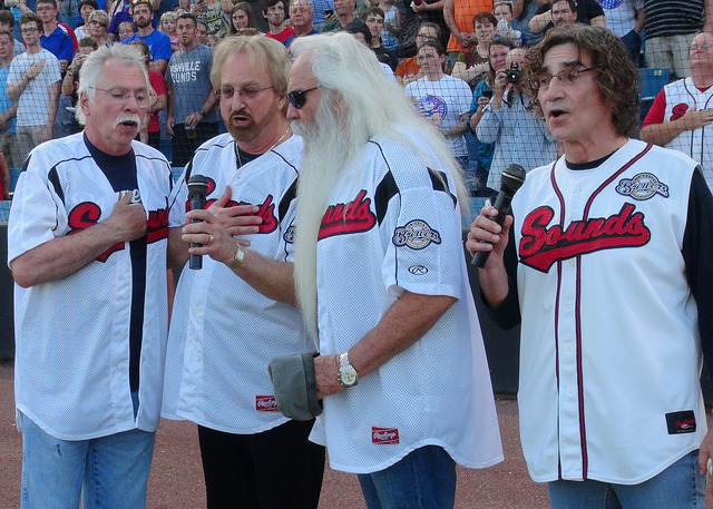 Oak Ridge Boys say life jackets are life savers