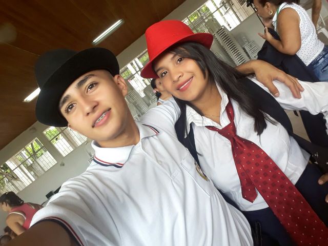 ME ESTOY PREPARANDO PARA ACABAR MIS ESTUDIOS PARA PODER PROGRESAR