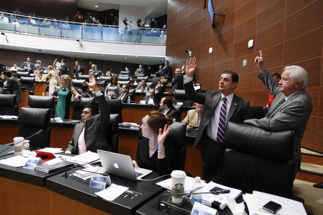 Discusión y aprobación del artículo 16