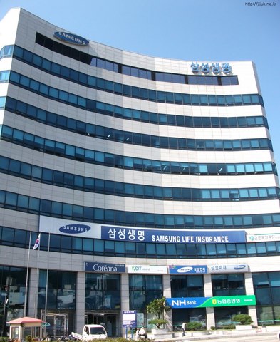 Samsung founded life insurance