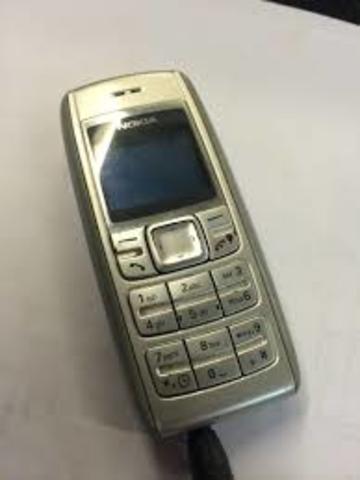 Primer teléfono celular