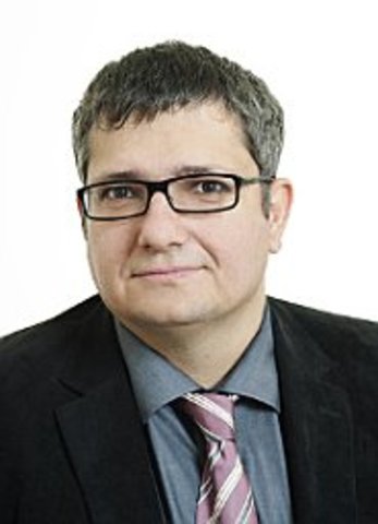 Pareto Ant Colony Optimization (P-ACO)