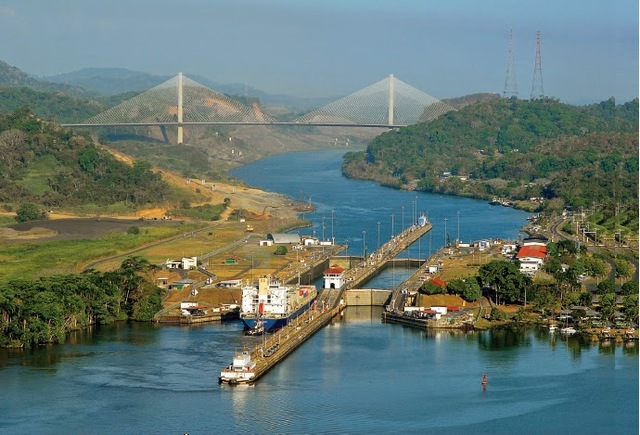 El Canal Panameño.