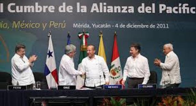 Mérida, México. Se realizó la II Cumbre de la Alianza en la cual los mandatarios acordaron suscribir un Tratado Constitutivo de la Alianza del Pacífico en un plazo no mayor a seis meses