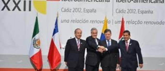 Cádiz, España. V Cumbre de Alianza. Los presidentes acordaron concluir la negociación en materia de acceso a mercados. Se anunció supresión de visas por parte de México a Colombia y Perú.