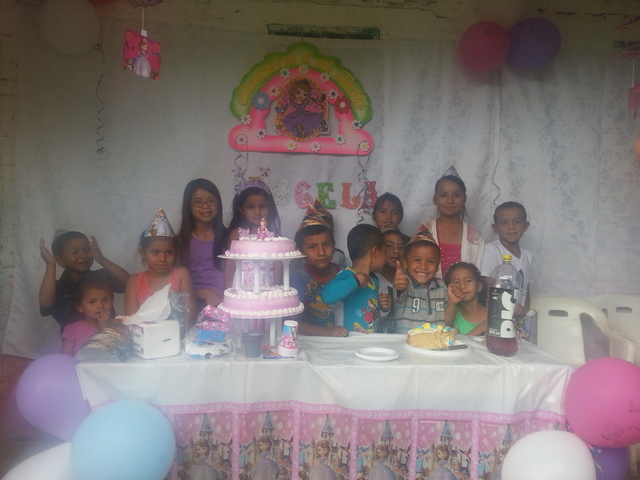 REUNIONES FAMILIARES