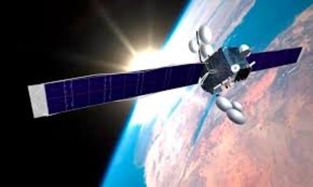 Inicia operaciones el primer satélite espacial geoestacionario de comunicación