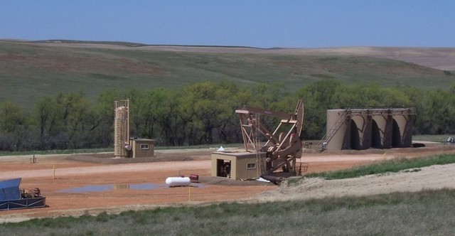 My mother growing up (Pictured a typical pumpers lease)