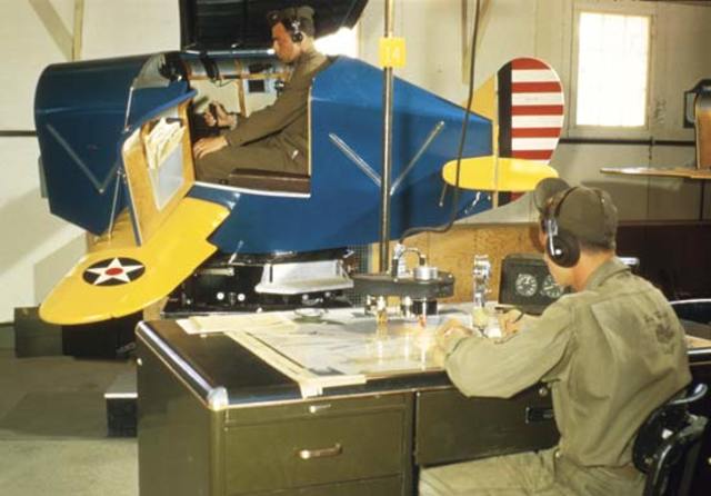 Se crea el primer Link Trainer