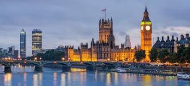 SE REALIZA LA APERTURA DE EL PRESUPUESTO EN INGLATERRA