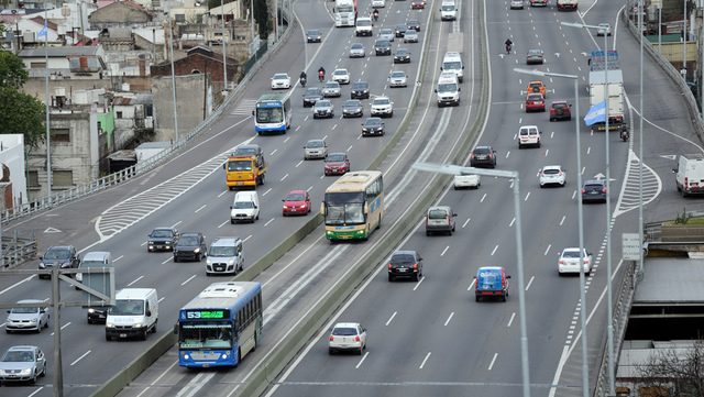 Metrobús AU 25 de mayo