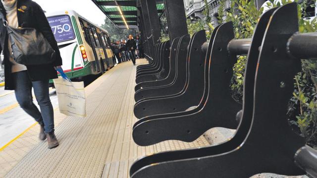 Criticas por la inauguración del Metrobús del Bajo antes de tiempo.