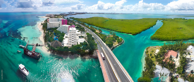 Director de INFRATUR abre canal marino entre la laguna y el mar,