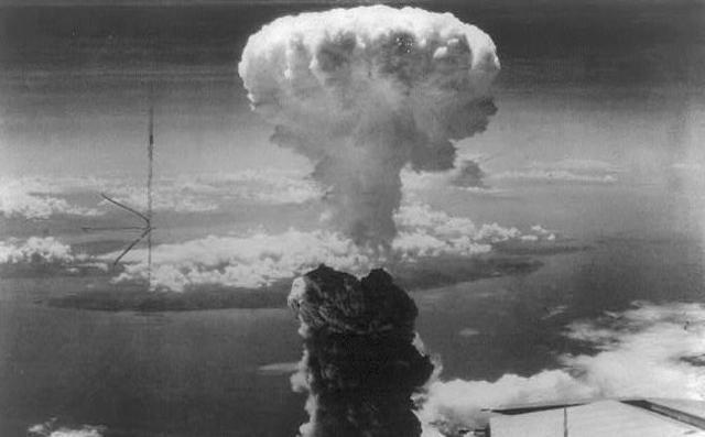 BONBAS ATOMICAS INDOCHINA Y NAGASAKY