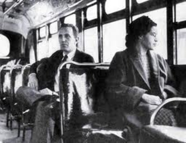 King supports Montgomery bus boycott
