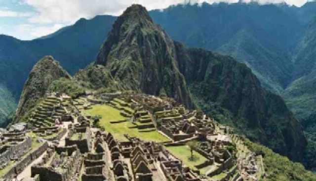 Fue fundado Machu Picchu.