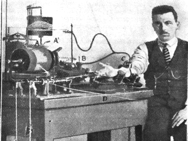 Primer detector de mentiras