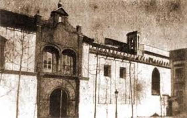 Primeros Colegios y Universidades