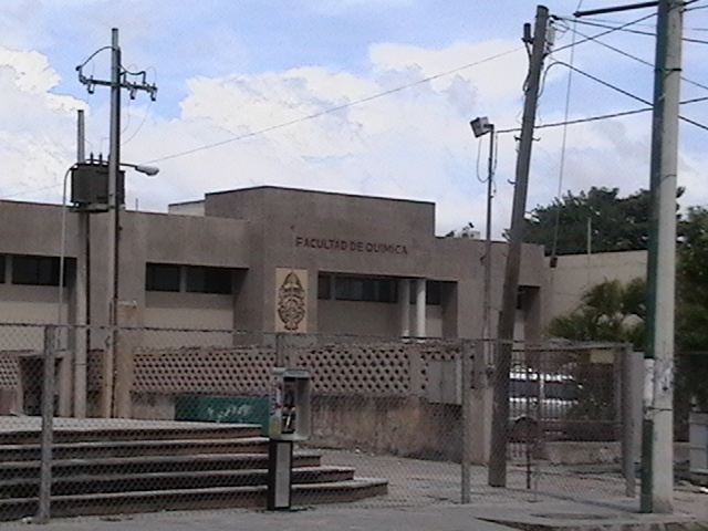 Creación de la escuela de química