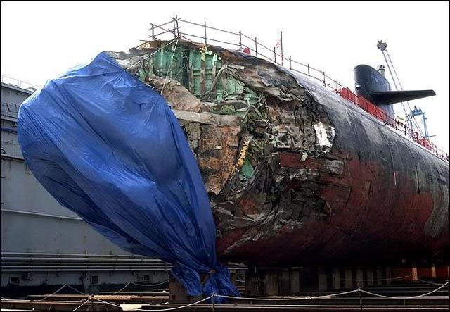 Un submarino nuclear de EE UU hunde en un choque un buque escuela japonés
