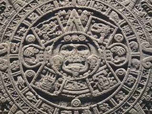 Los mayas usan los primeros calendarios solares labrados en piedra. (maya)