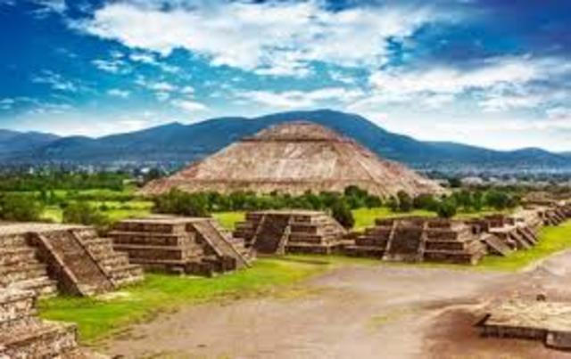 Se funda la ciudad de Teotihuacán (maya)