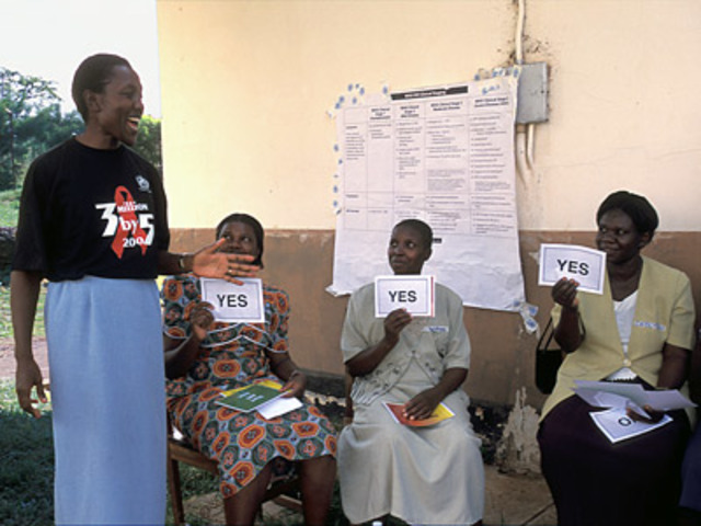 Iniciativa tres millones para 2005