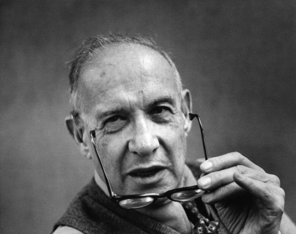 1954 PETER DRUCKER