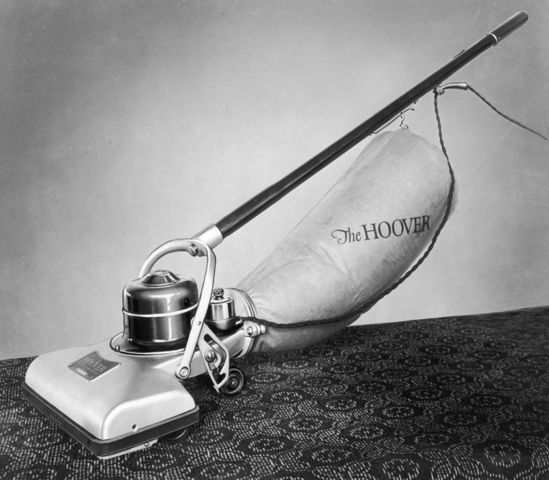 1907- Vacuum Cleaner