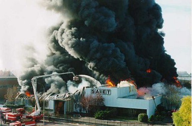 Nube de dioxina en Seveso, Italia.