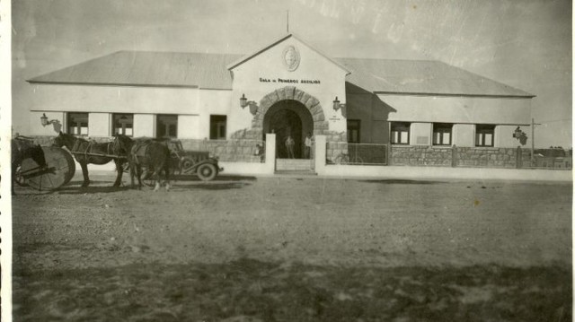 Se inicia el Hospital Castro Rendon