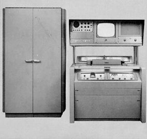 La casa norteamericana Ampex diseña el primer magnetoscopio, el cuadruplex.