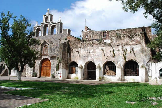 Catecismo como medio didáctico en conventos